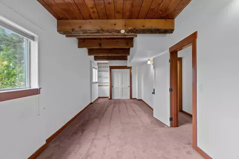 Entry Way - 63381 Freedom Pl, Bend, OR 97701 photo 3 of 4