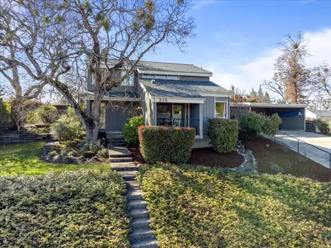 316 White Oak Cir, Medford, OR 97504