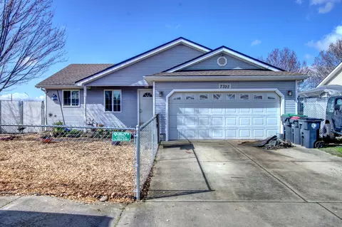 7703 Wilson Way, White City, OR 97503