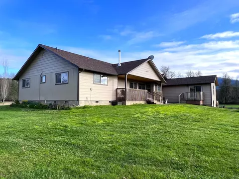 Exterior - 620 Dick George Rd, Cave Junction, OR 97523 photo 33 of 71