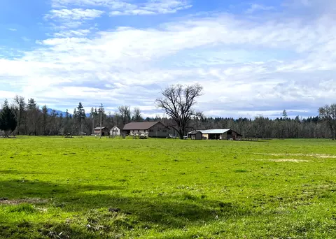 Exterior - 620 Dick George Rd, Cave Junction, OR 97523 photo 22 of 71