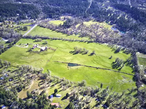View/Area - 620 Dick George Rd, Cave Junction, OR 97523 photo 8 of 19