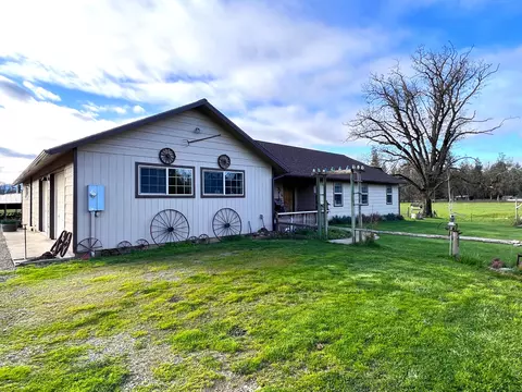 Exterior - 620 Dick George Rd, Cave Junction, OR 97523 photo 28 of 71