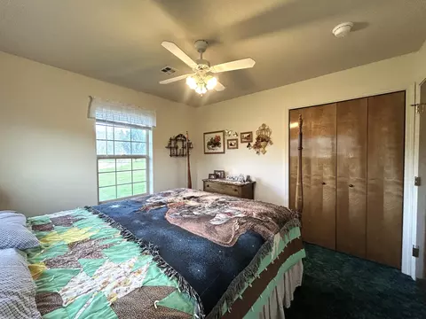 Bedroom - 620 Dick George Rd, Cave Junction, OR 97523 photo 4 of 7