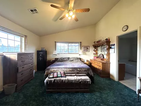 Bedroom - 620 Dick George Rd, Cave Junction, OR 97523 photo 5 of 7