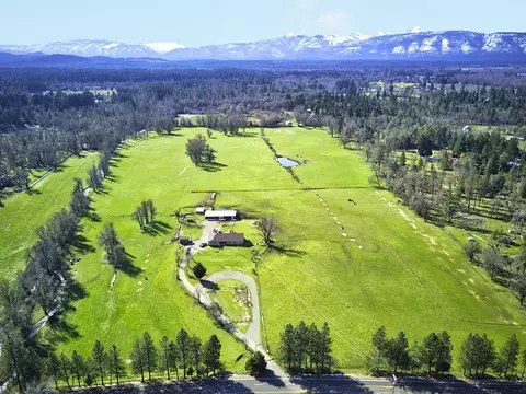 View/Area - 620 Dick George Rd, Cave Junction, OR 97523 photo 3 of 19