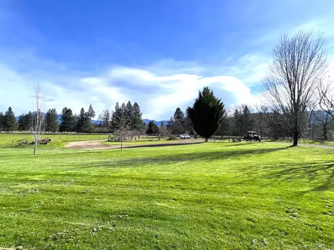 Exterior - 620 Dick George Rd, Cave Junction, OR 97523 photo 8 of 71