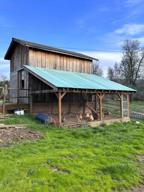 Exterior - 620 Dick George Rd, Cave Junction, OR 97523 photo 19 of 71