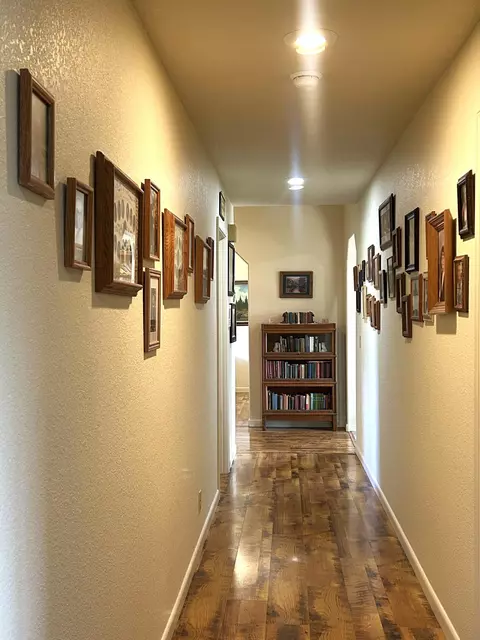 Entry Way - 620 Dick George Rd, Cave Junction, OR 97523 photo 4 of 8