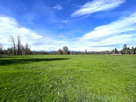 Exterior - 620 Dick George Rd, Cave Junction, OR 97523 photo 20 of 71