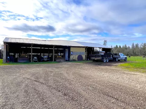 Exterior - 620 Dick George Rd, Cave Junction, OR 97523 photo 43 of 71