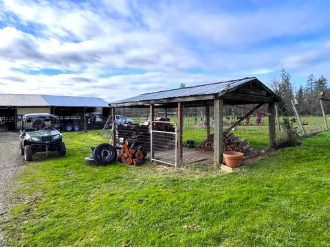 Exterior - 620 Dick George Rd, Cave Junction, OR 97523 photo 40 of 71