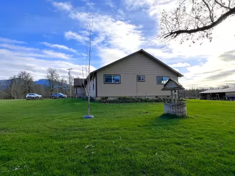 Exterior - 620 Dick George Rd, Cave Junction, OR 97523 photo 34 of 71