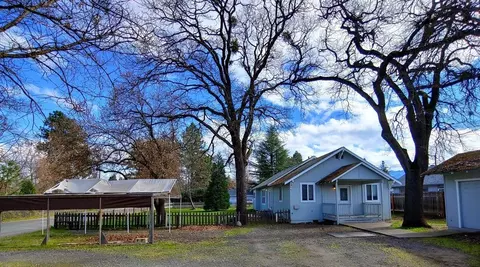 Exterior - 602 4th St, Phoenix, OR 97535 photo 6 of 7