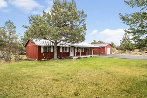 Exterior - 22988 Yucca Ct, Bend, OR 97701 photo 7 of 17