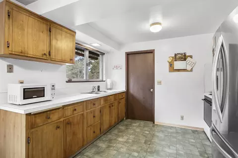 Kitchen - 22988 Yucca Ct, Bend, OR 97701 photo 1 of 4