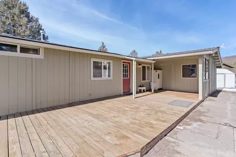 10555 SE Prairie Schooner Rd, Prineville, OR 97754