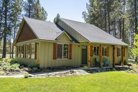 17885 R U Guelfi Rd, Bend, OR 97707