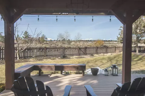 Exterior - 61193 Ridgewater Loop, Bend, OR 97702 photo 6 of 9