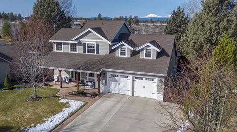 61193 Ridgewater Loop, Bend, OR 97702