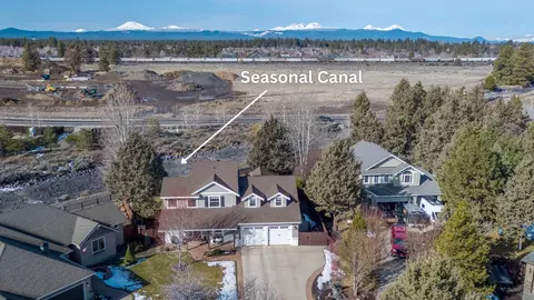 View/Area - 61193 Ridgewater Loop, Bend, OR 97702 photo 4 of 6
