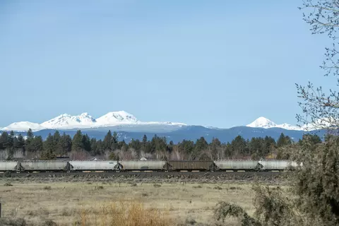 View/Area - 61193 Ridgewater Loop, Bend, OR 97702 photo 3 of 6