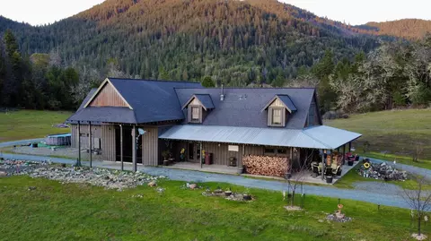 158 Daisy Mine Rd, Wolf Creek, OR 97497