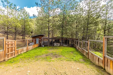 Exterior - 2856 Humbug Creek Rd, Applegate, OR 97530 photo 6 of 10