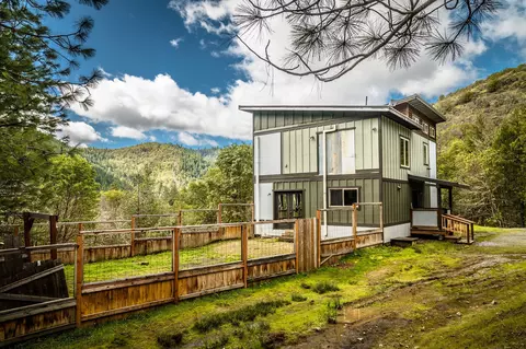 Exterior - 2856 Humbug Creek Rd, Applegate, OR 97530 photo 4 of 10