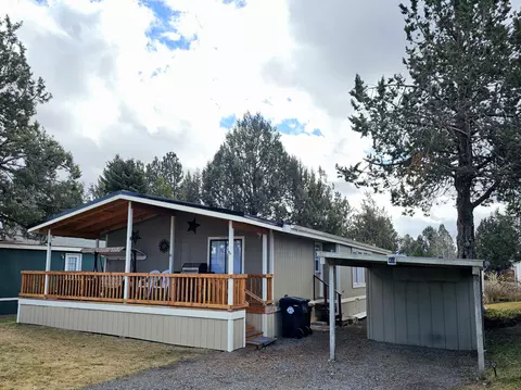 5063 Highway 97 S #40, Redmond, OR 97756
