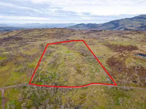 4723 Butte Falls Hwy, Eagle Point, OR 97524