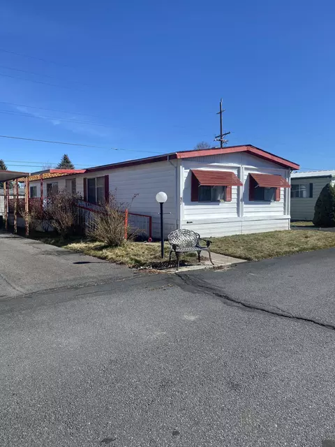 3500 Summers Ln UNIT 27, Klamath Falls, OR 97603