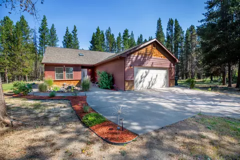 1129 N Airport Rd, Crescent, OR 97733
