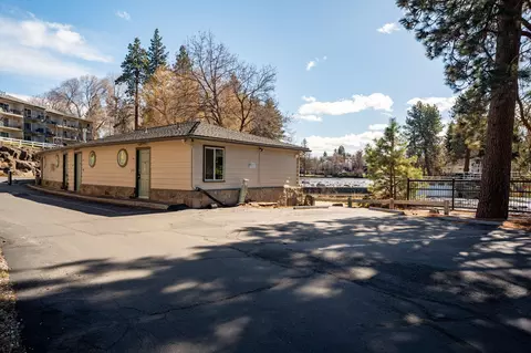 1565 NW Wall St #258, Bend, OR 97703