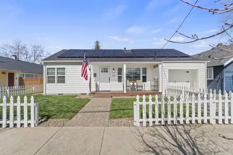 319 Maple St, Medford, OR 97501