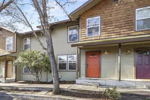 224 Van Ness Ave, Ashland, OR 97520