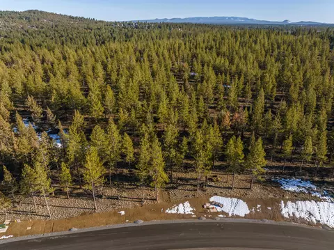19221 Concannon Dr, Bend, OR 97703 photo 9