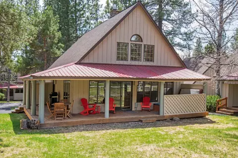 57494 Circle Four Ln #18, Sunriver, OR 97707