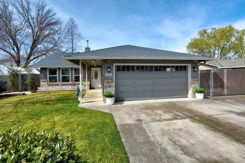 3083 Nettie Way, Medford, OR 97504