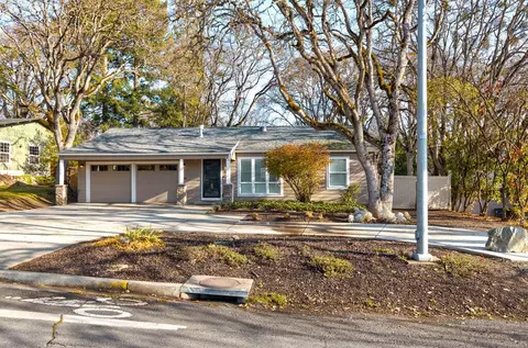 59 Black Oak Dr, Medford, OR 97504