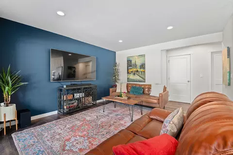 Living - 61581 Range Pl, Bend, OR 97702 photo 5 of 10