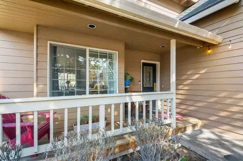 Exterior - 61581 Range Pl, Bend, OR 97702 photo 4 of 22