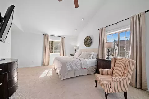 Bedroom - 61581 Range Pl, Bend, OR 97702 photo 5 of 7