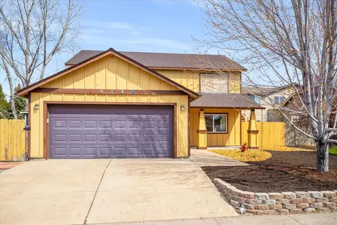 20044 Mount Hope Ln, Bend, OR 97702