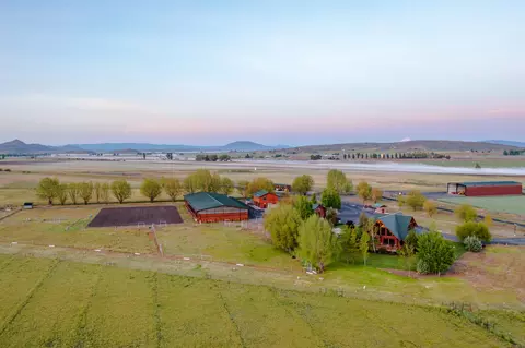 18010 Hill Rd, Klamath Falls, OR 97603