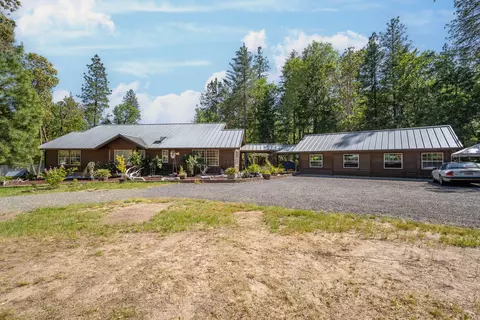 1587 Kincaid Rd, Williams, OR 97544
