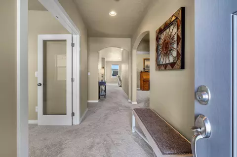 4466 SW Umatilla Ave, Redmond, OR 97756