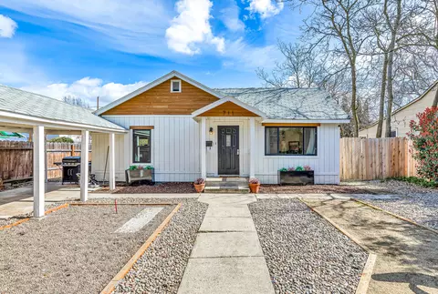 711 713 King St, Medford, OR 97501