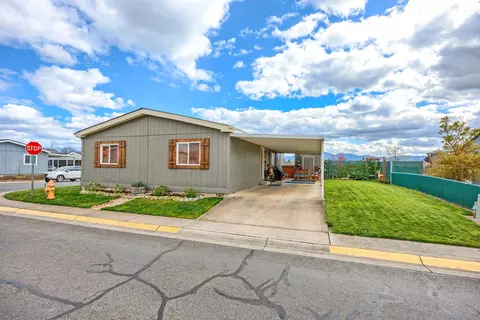 1277 Nadia Way, Central Point, OR 97502 photo 6
