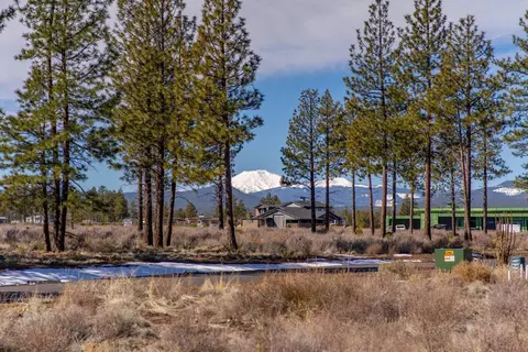 19058 Timber Ridge Ct, Bend, OR 97703